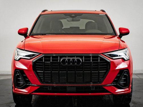 2024 Audi Q3 Premium 45 TFSI S line quattro Tiptronic