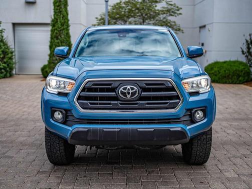 Cavalry Blue 2019 Toyota Tacoma SR5