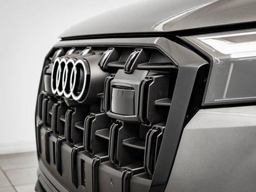 2026 Audi Q7 55 Premium Plus