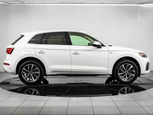 2023 Audi Q5 45 S line Premium Plus
