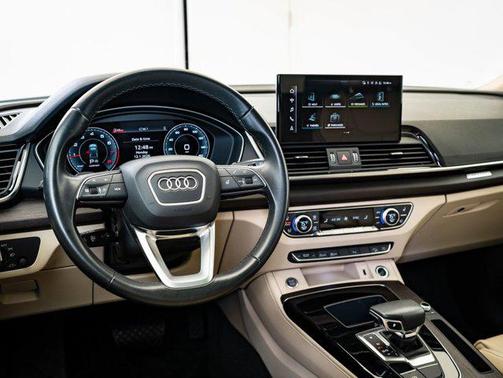 2023 Audi Q5 45 S line Premium Plus