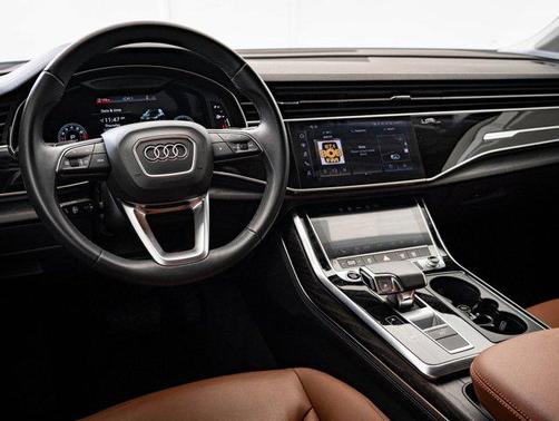 2023 Audi Q7 55 Premium Plus