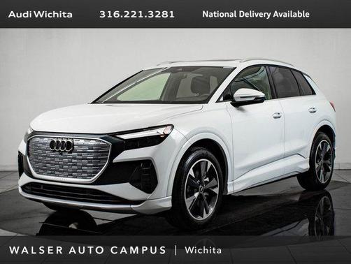 2022 Audi e-tron Premium Plus