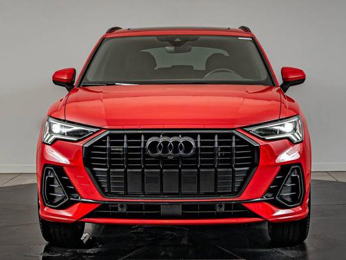 Tango Red Metallic 2022 Audi Q3 45 S line Premium Plus
