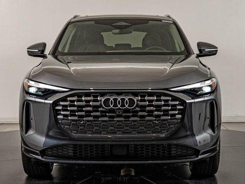 Tambora Gray Metallic 2025 Audi Q5 Premium TFSI quattro S tronic