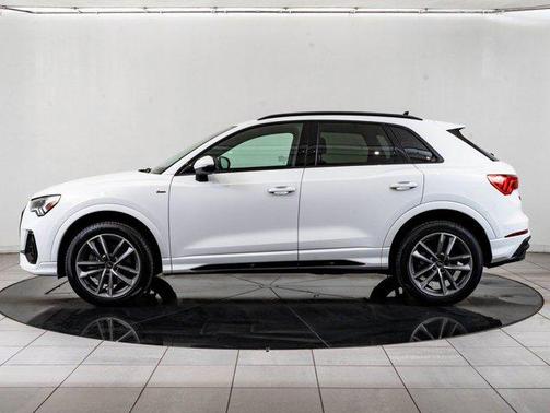 Arkona White 2025 Audi Q3 Premium 45 TFSI S line quattro Tiptronic