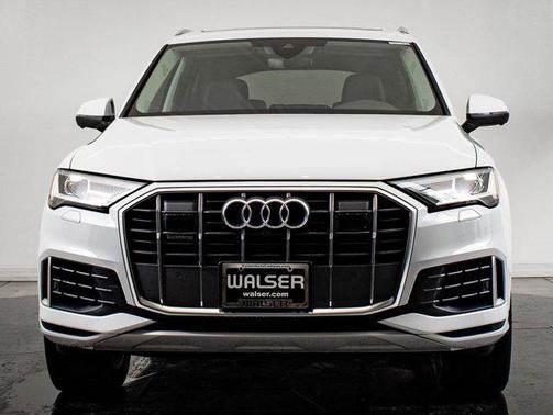 2022 Audi Q7 55 Premium Plus