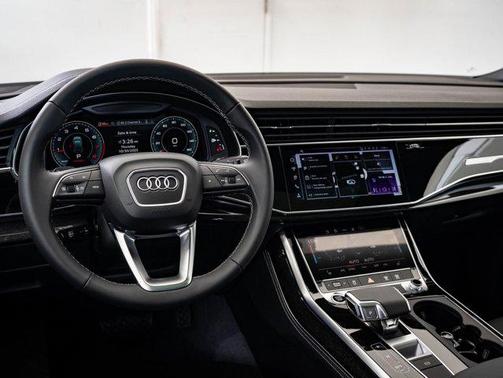 2026 Audi Q7 45 Premium Plus
