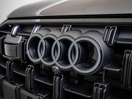 2026 Audi Q7 45 Premium Plus