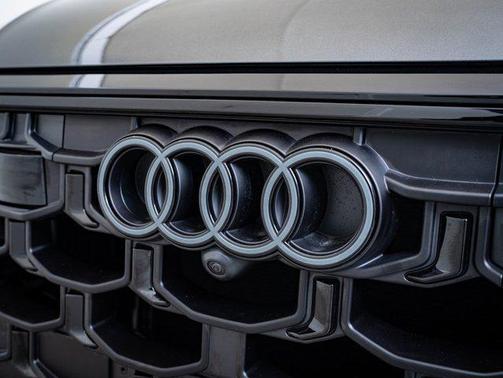 2026 Audi Q8 55 Premium Plus