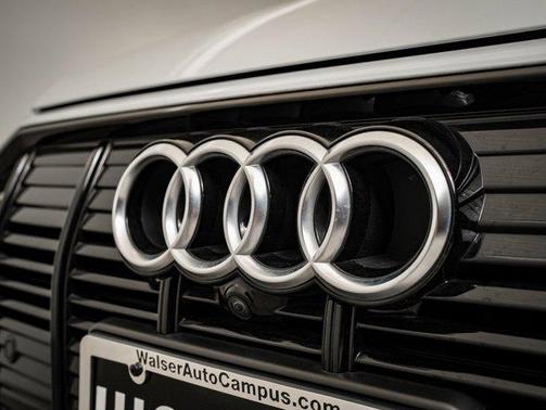 2021 Audi e-tron Premium