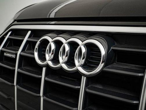 2023 Audi Q5 40 Premium