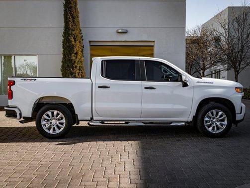 2022 Chevrolet Silverado 1500 Custom