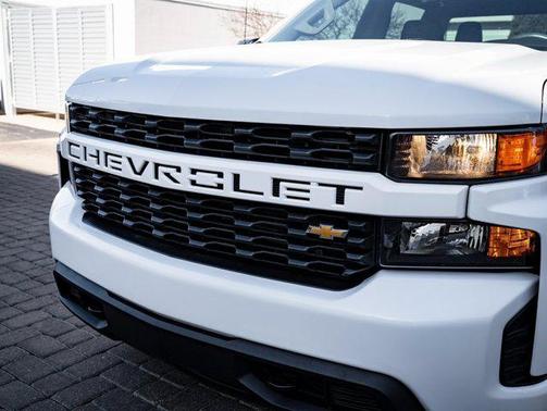 2022 Chevrolet Silverado 1500 Custom