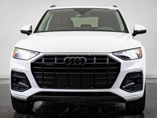 2025 Audi Q5 40 Premium