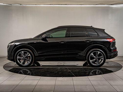 2024 Audi Q4 e-tron Premium Plus 50 quattro