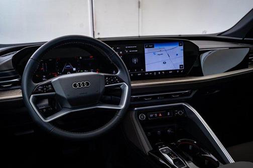 2025 Audi Q5 Premium Plus TFSI quattro S tronic