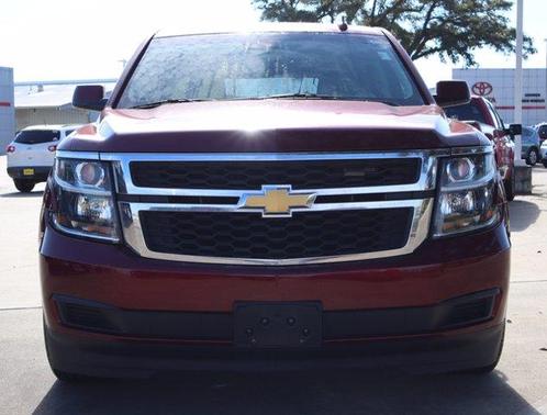 Photo 3 of 32 of 2016 Chevrolet Suburban LT