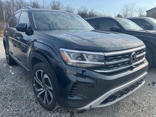 Racing Green 2021 Volkswagen Atlas 3.6 V6 SEL Premium