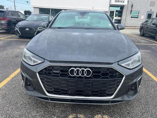 2022 Audi A4 45 S line quattro Premium