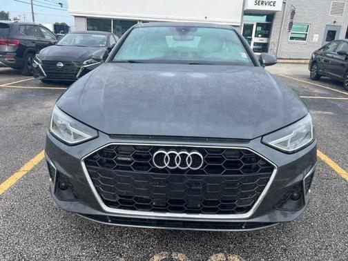 2022 Audi A4 45 S line quattro Premium