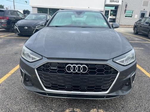 2022 Audi A4 45 S line quattro Premium