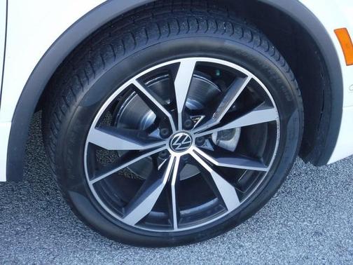 2022 Volkswagen Tiguan 2.0T SEL R-Line