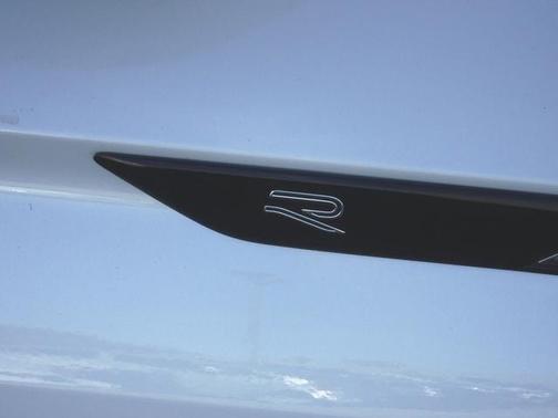 2022 Volkswagen Tiguan 2.0T SEL R-Line