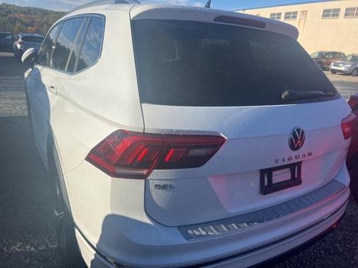 2022 Volkswagen Tiguan 2.0T SEL R-Line