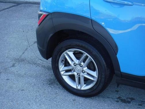 2023 Hyundai KONA SE