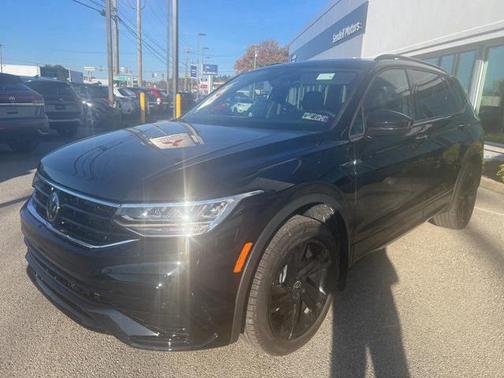 2024 Volkswagen Tiguan 2.0T SE R-Line Black