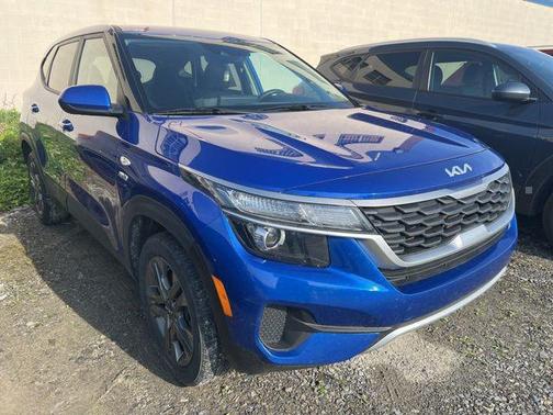Neptune Blue 2023 Kia Seltos LX