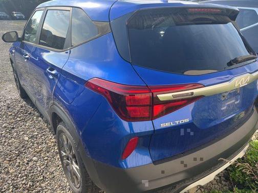 Neptune Blue 2023 Kia Seltos LX