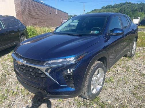 Blue Glow Metallic 2024 Chevrolet Trax LS