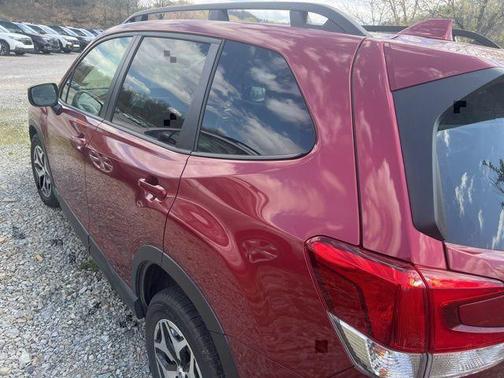 Crimson Red Pearl 2023 Subaru Forester Premium