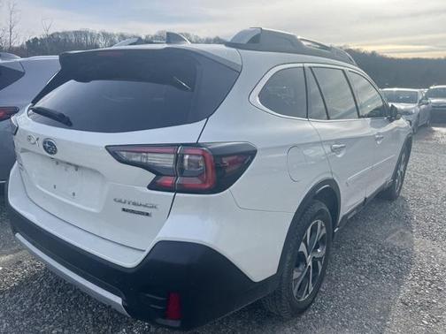 2022 Subaru Outback Touring