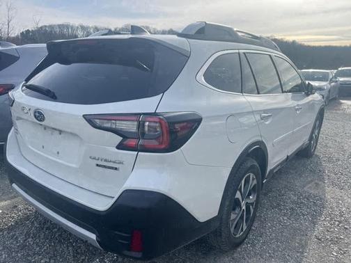 2022 Subaru Outback Touring
