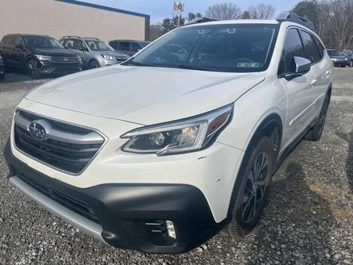 2022 Subaru Outback Touring