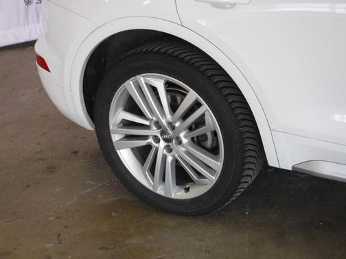 2019 Audi Q5 2.0T Premium Plus