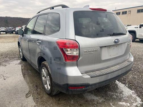 Ice Silver Metallic 2016 Subaru Forester 2.5i Premium