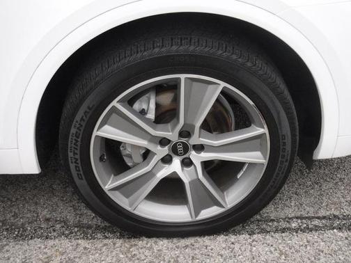 2025 Audi Q5 45 S line quattro Premium