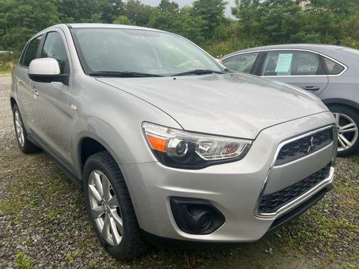 Silver 2015 Mitsubishi Outlander Sport ES