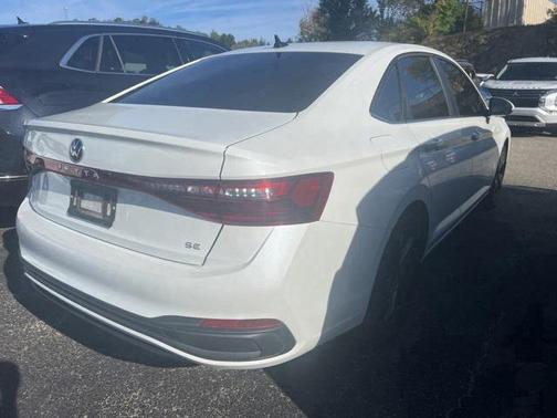 2025 Volkswagen Jetta 1.5T SE