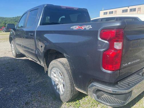 Shadow Gray Metallic 2022 Chevrolet Silverado 1500 Limited LT
