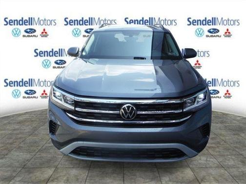 Platinum Gray Metallic 2022 Volkswagen Atlas 2.0T SE