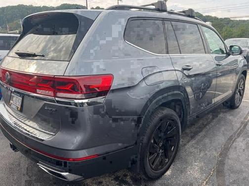 2025 Volkswagen Atlas 2.0T SE