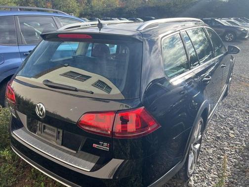 2017 Volkswagen Golf Alltrack TSI SEL