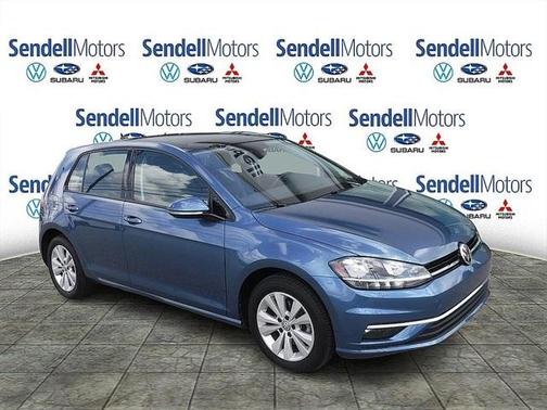 2018 Volkswagen Golf TSI SE