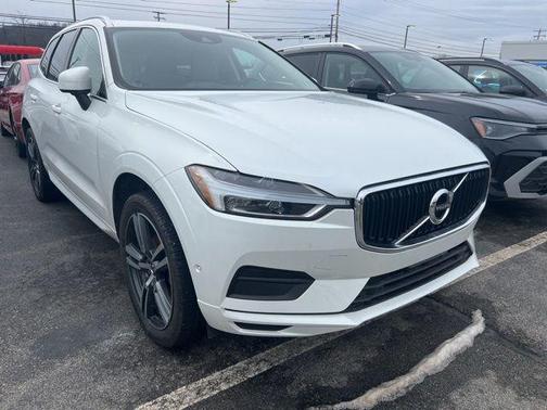 2019 Volvo XC60 T5 Momentum