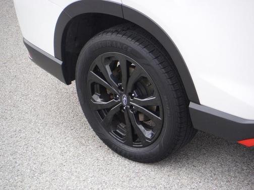 Crystal White Pearl 2023 Subaru Forester Sport